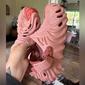 NWT Salehe Bembury Pollex Crocs